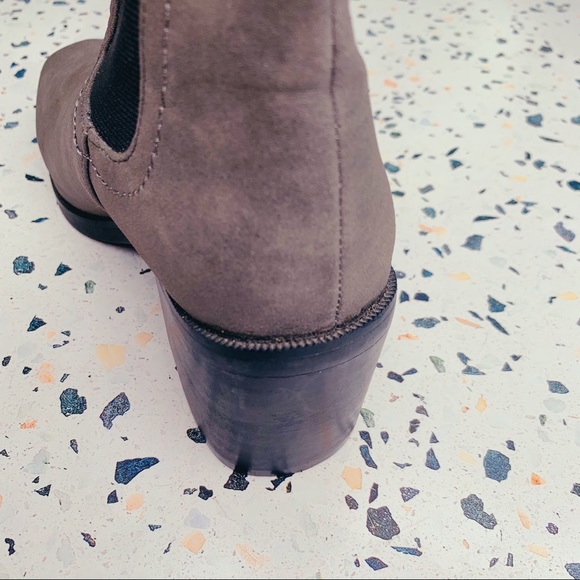 FP+ Faryl Robin vegan Pacific gray Chelsea boot - Picture 7 of 8